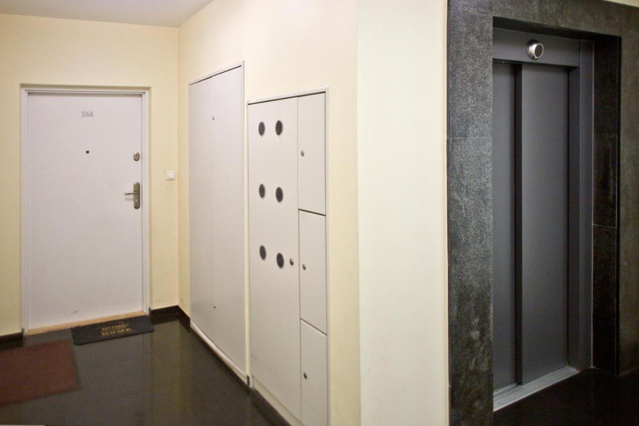 2 Bedrooms Bukowinska P&O Serviced Apartments Varsovia Exterior foto